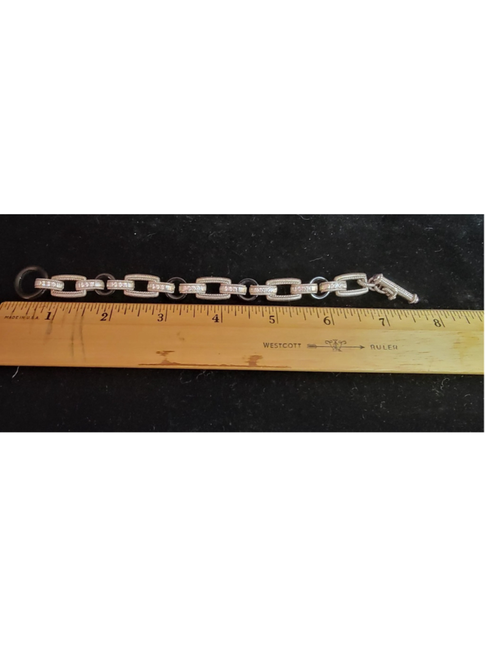 JUDITH RIPKA Sterling Silver Onyx Toggle Bracelet 43